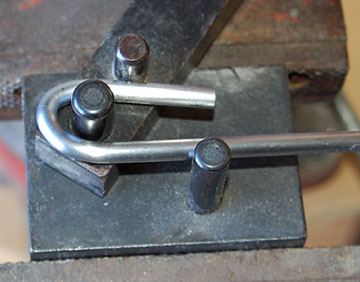 How to outlet make welding clamps
